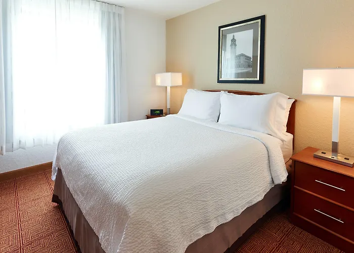 Towneplace Suites By Marriott Minneapolis Downtown/North Loop