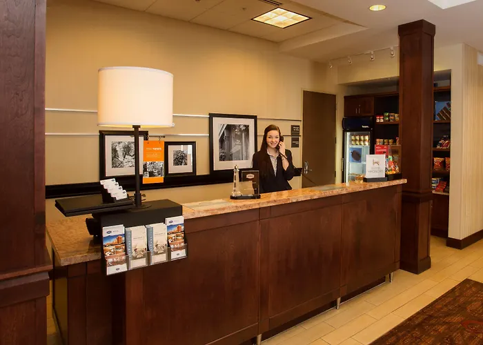 Hampton Inn Marquette-Waterfront