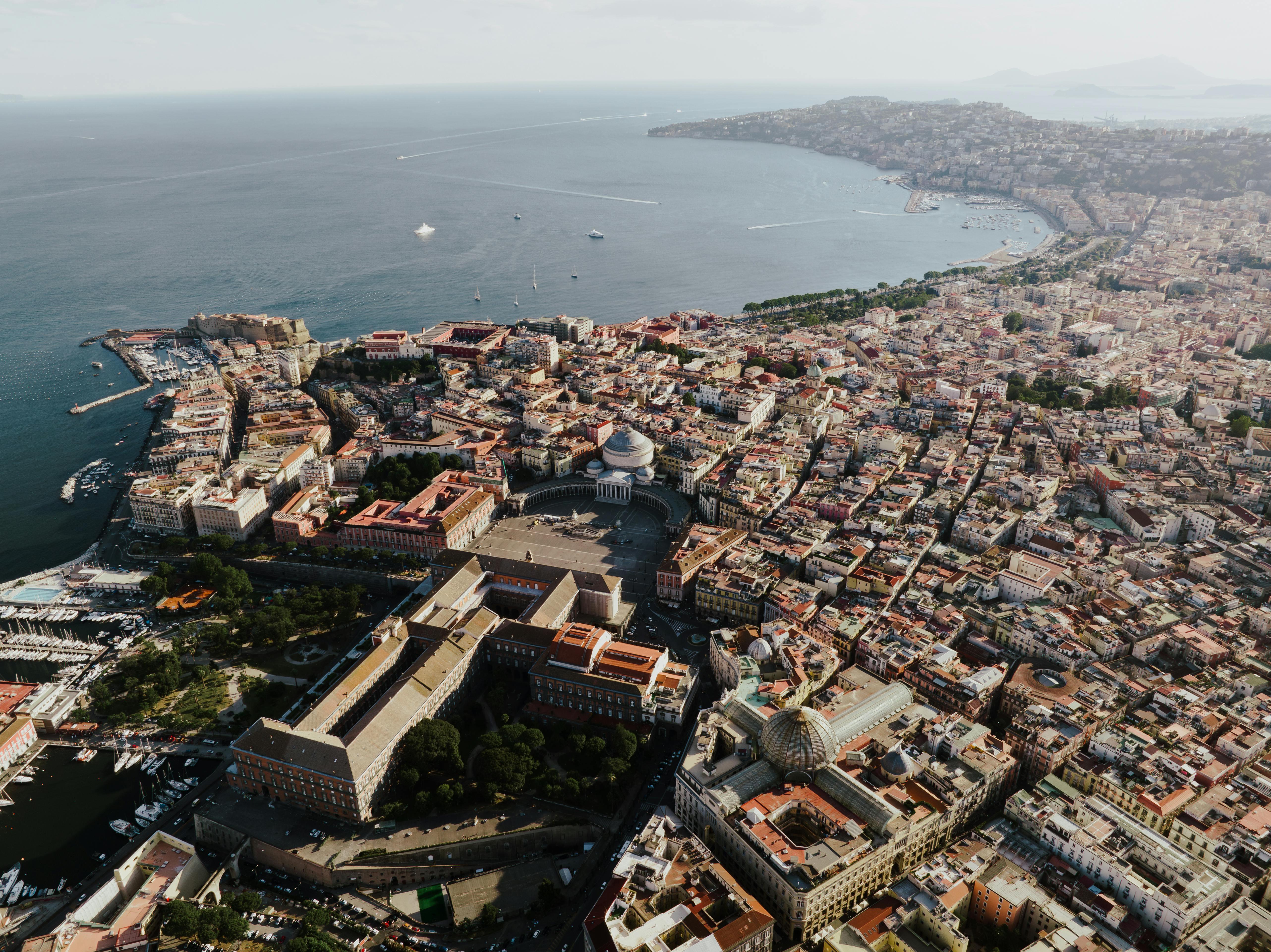 Naples Hotels for Romantic Getaway
